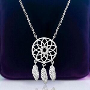 Montana Silversmiths Divine Weave Dreamcatcher Necklace Retail $65 - New